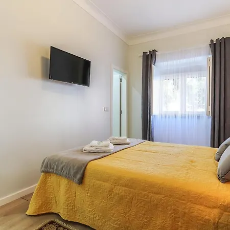 Portucale ! Moscavide Casa Branca W/ Terrace Апартаменты Лиссабон