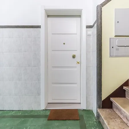 Portucale ! Moscavide Casa Branca W/ Terrace Апартаменты *