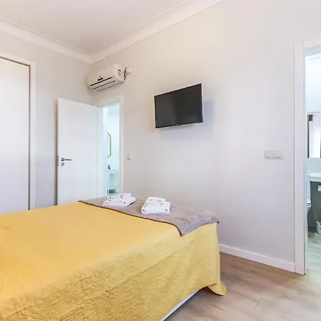 Portucale ! Moscavide Casa Branca W/ Terrace Lisboa