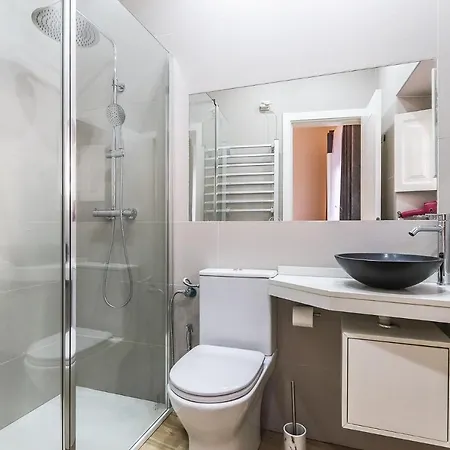 Portucale ! Moscavide Casa Branca W/ Terrace