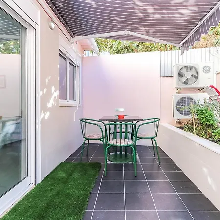 Portucale ! Moscavide Casa Branca W/ Terrace *